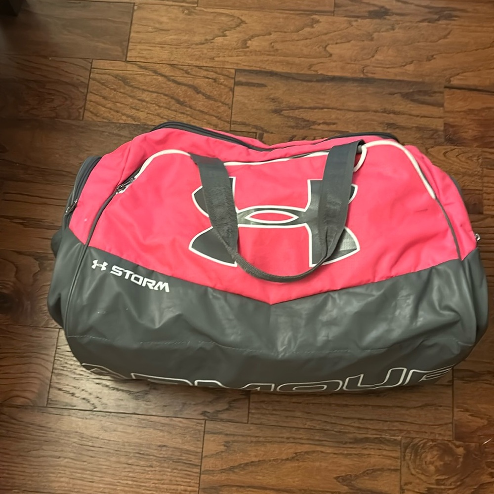 UNDER ARMOUR DUFFEL BAG PINK